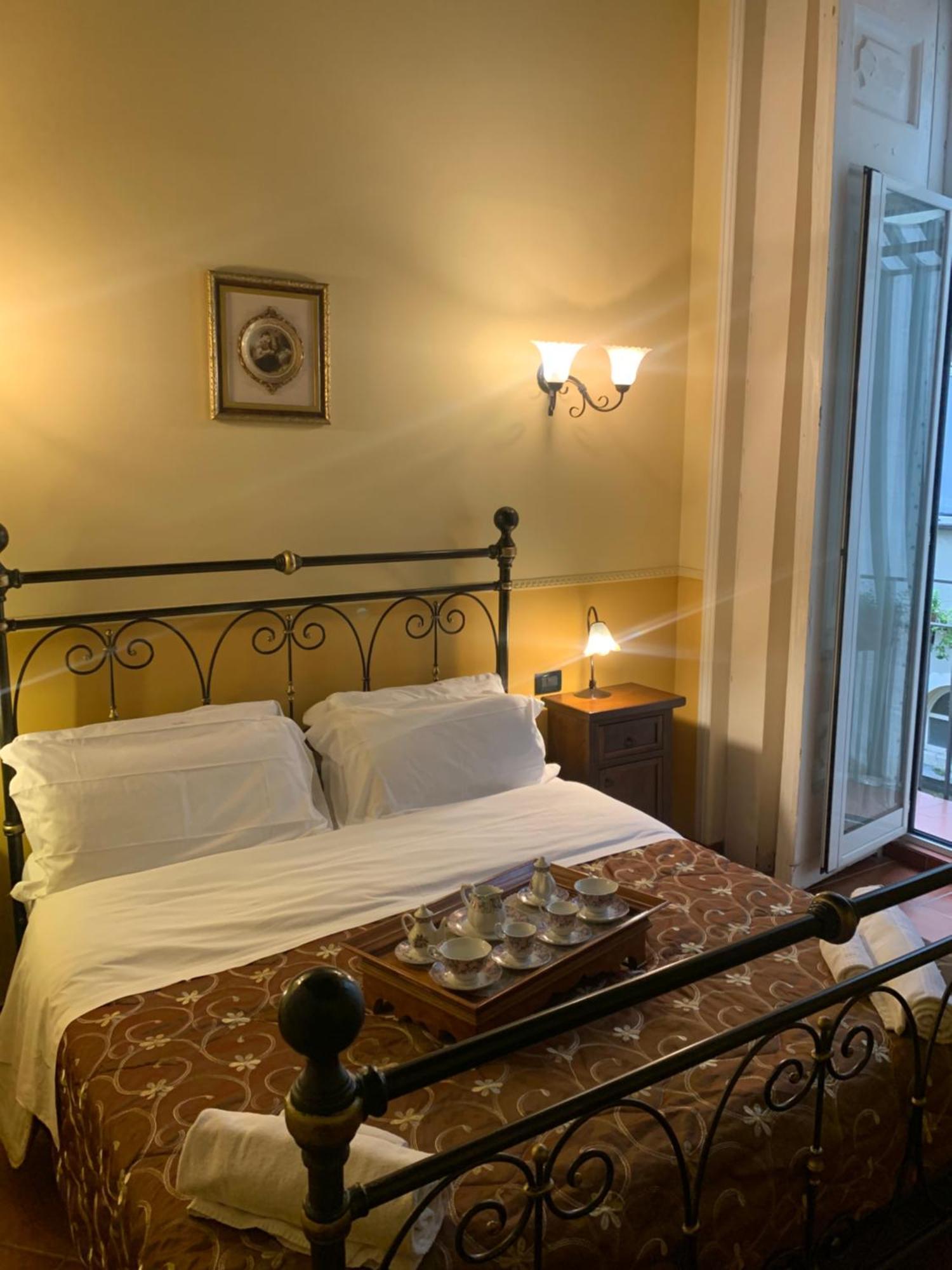 Hotel PIGNATELLI Napoli Exterior foto