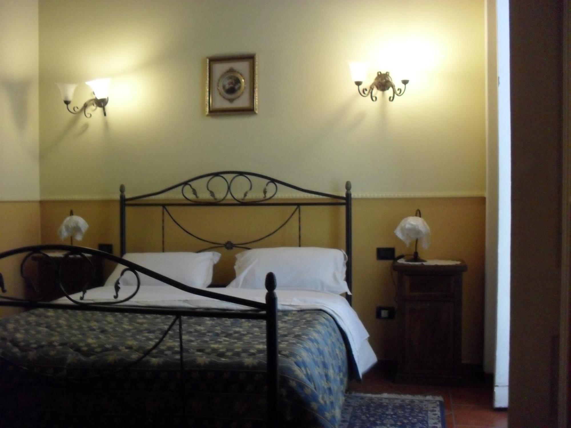 Hotel PIGNATELLI Napoli Exterior foto